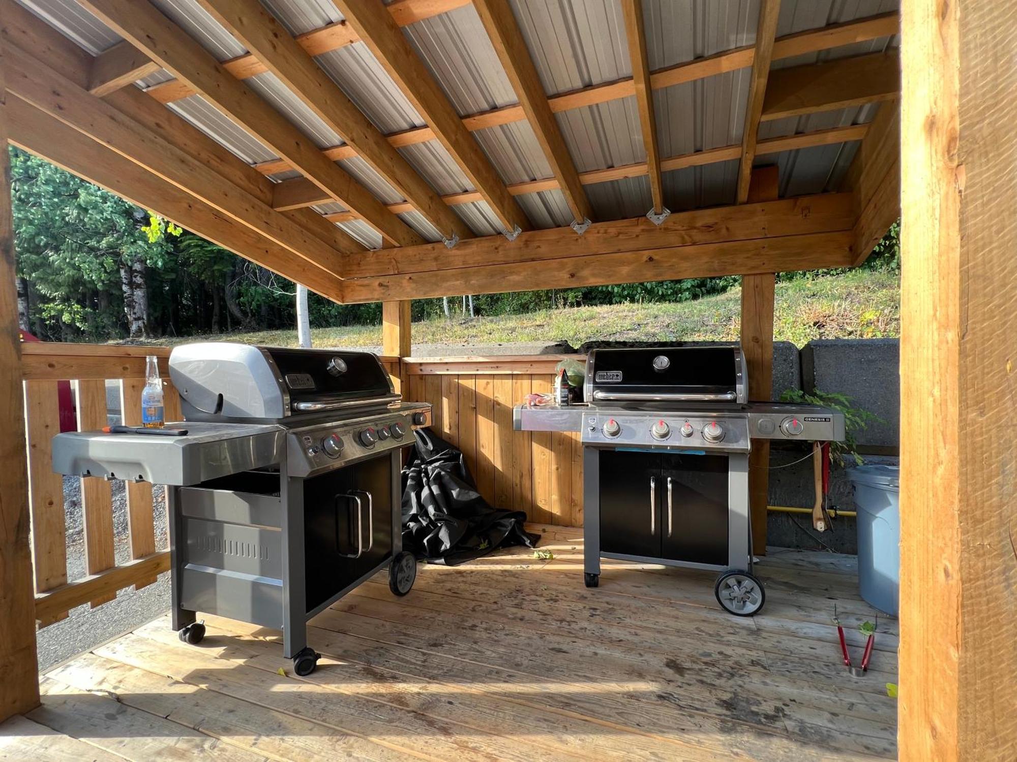Chalet Inn Kitimat 外观 照片